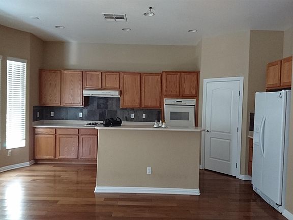4th image of 9153 Worsley Park Pl