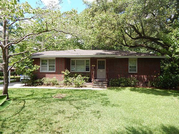 2nd image of 1381 Hartford Cir