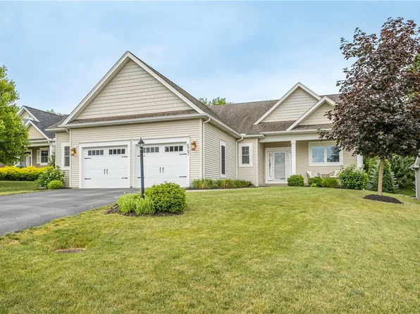 6963 Silverton Gln, Victor, NY 14564
