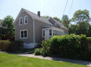 906 Davis St, Manistee, MI 49660