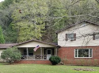 6767 Grassy Lick Rd, Barboursville, WV 25504