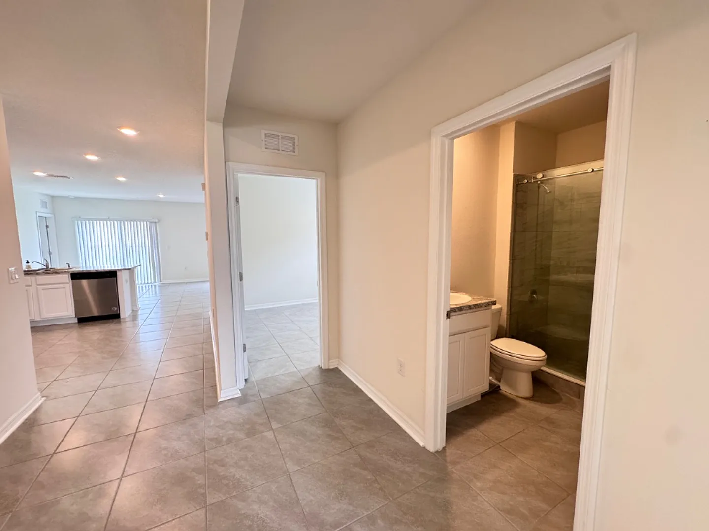 325 Meadowbrook Blvd — Photo 3
