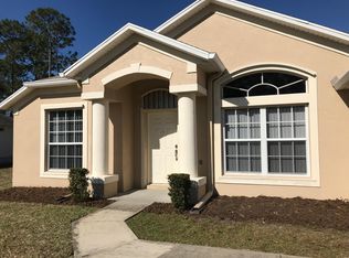 5 Eastgate Ln, Palm Coast, FL 32164