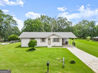 105 Lakeview Dr, Barnesville, GA 30204