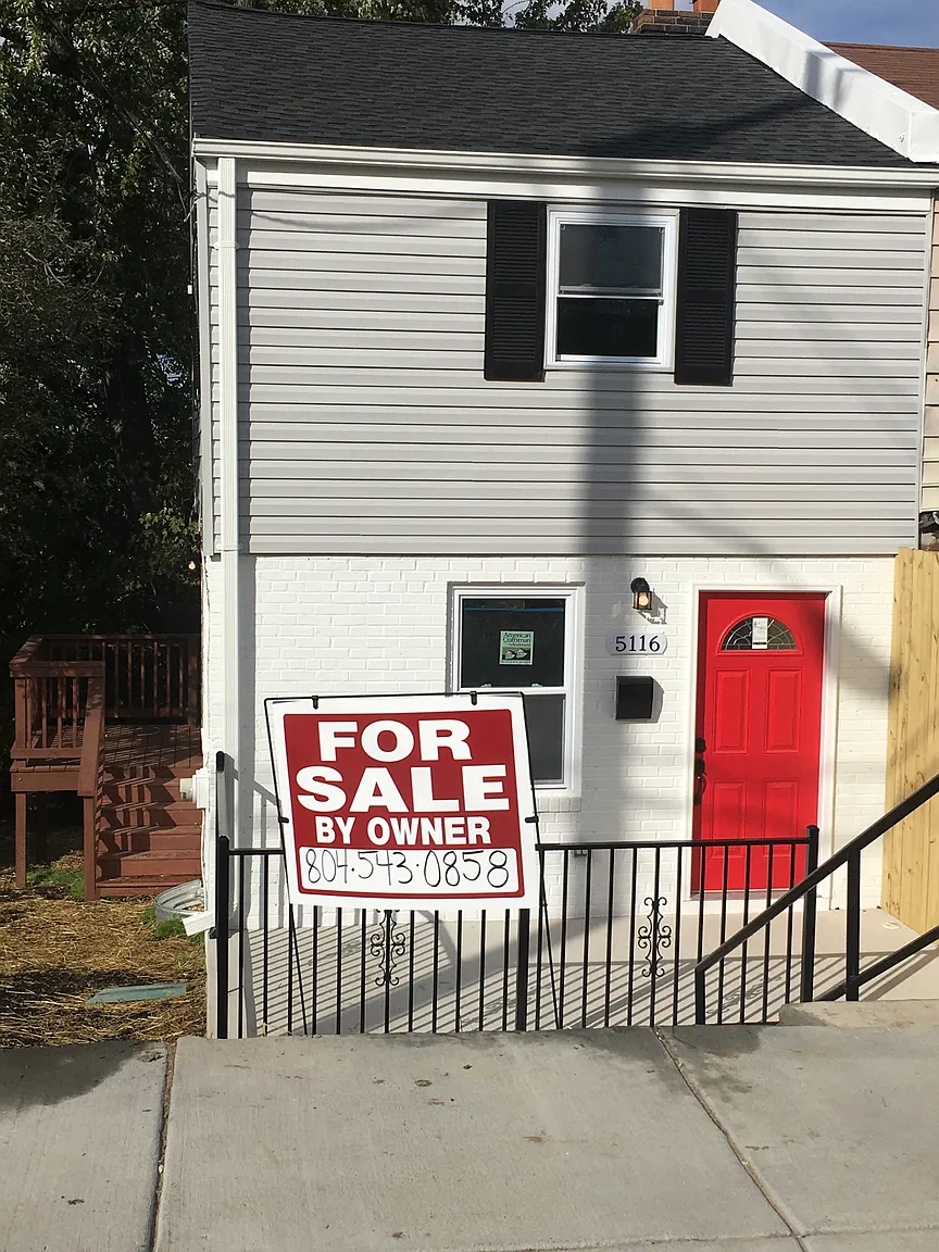 5116 Just St NE photo 1