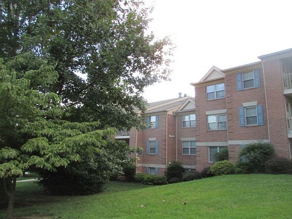 2nd image of 1715 Landmark Dr APT H