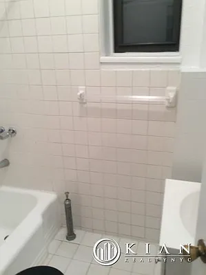 Rented by Kian Realty | media 13