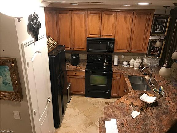 3rd image of 8566 Athena Ct