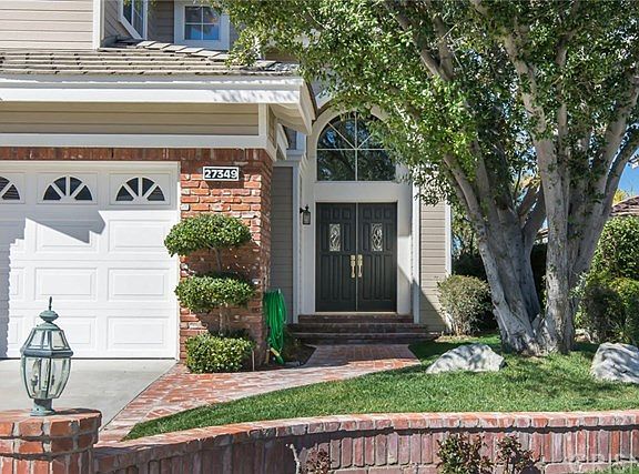 2nd image of 27349 Chesterfield Dr