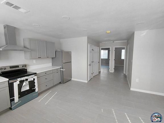 4th image of 510 Encinas Ave APT E