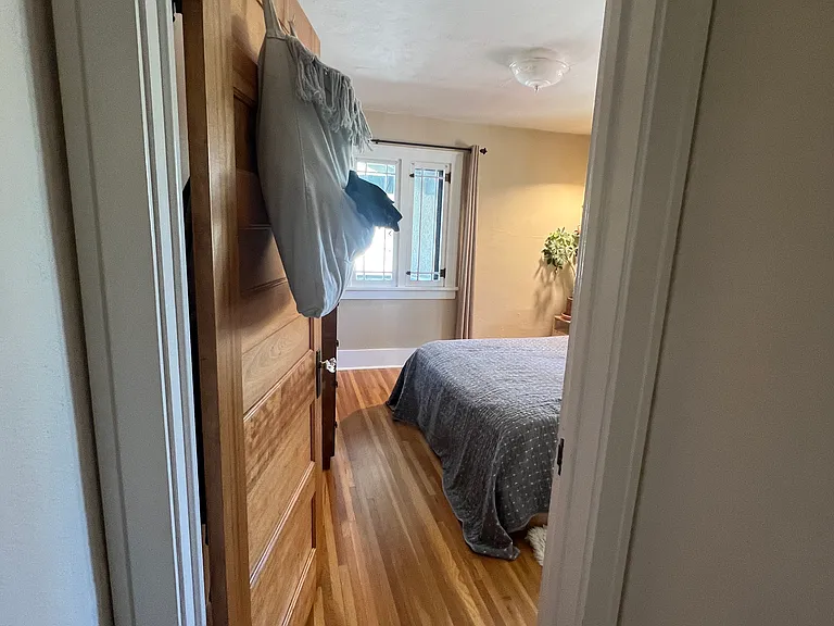 April 2026- Entering into the front bedroom from the side hall