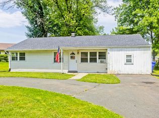 6 Weymouth Dr, Enfield, CT 06082