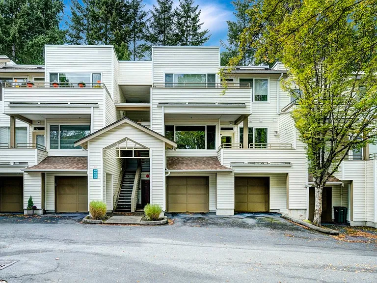 7583 Old Redmond Rd #A203 — Photo 1