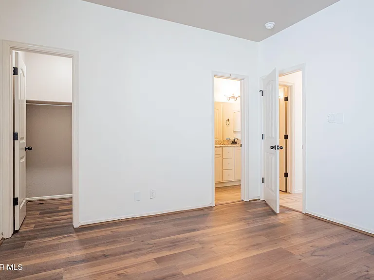 1126 Ismael Robels Way — Photo 10