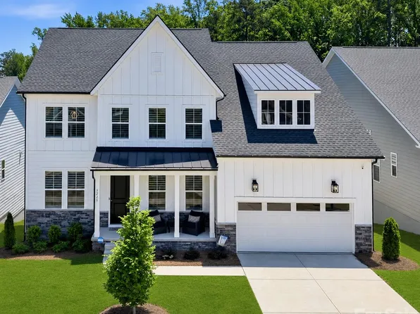 5225 Glenwalk Dr, Charlotte, NC 28269