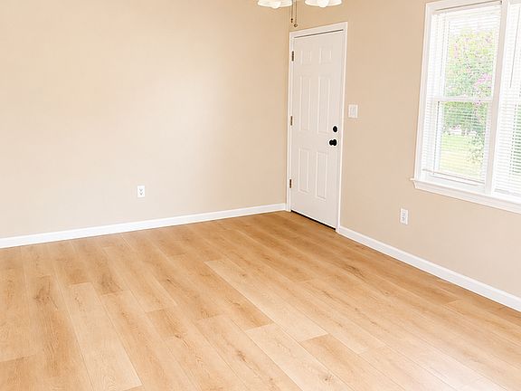 4th image of 2112 Brinkley Rd