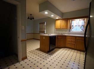 3411 Guilford Rd, Rockford, IL 61107