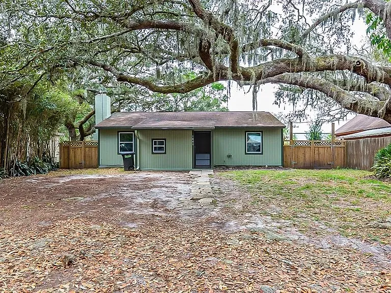 1841 Beachway Ln — Photo 17