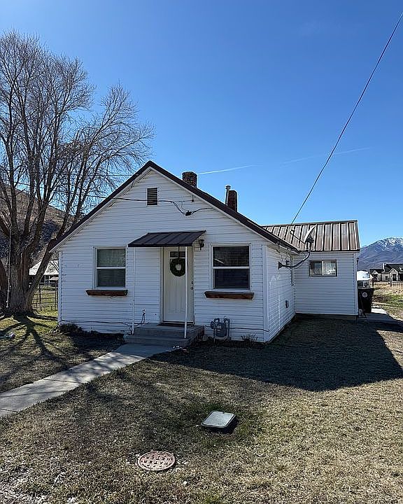 1st image of 3224 S Daniels Rd