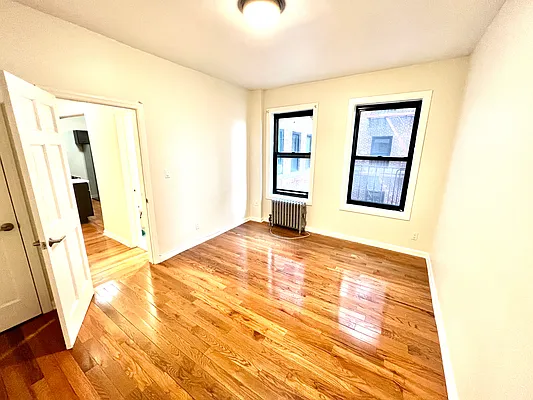 Rented by A&E Real Estate Management | media 10