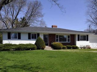 146 W Mac Arthur St, Sun Prairie, WI 53590