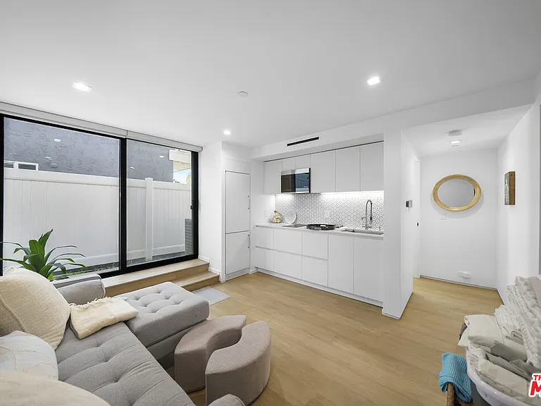 1500 Ocean Dr — Photo 14