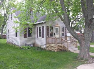 524 Vine St, Wisconsin Dells, WI 53965