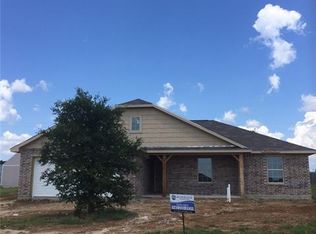412 Glenwood St, Gainesville, TX 76240