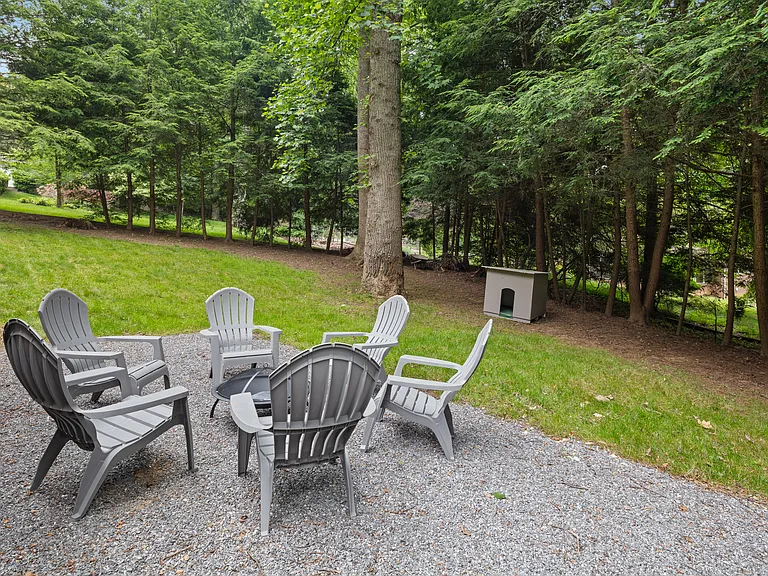116 Overlook Rd — Photo 43