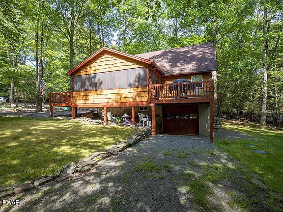 4th image of 123 Hemlock Dr