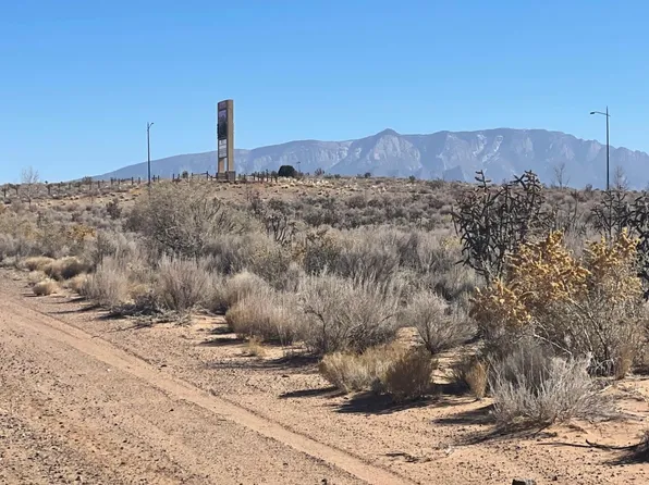 1821 Bruening Ave NE, Rio Rancho, NM 87144