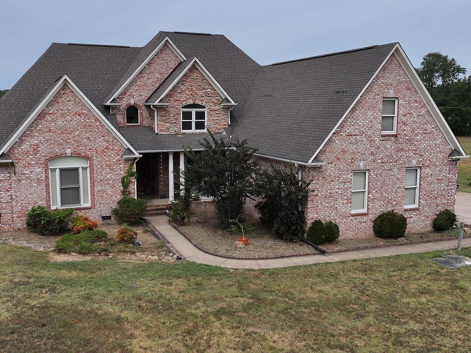 1st image of 35 Parker Ln