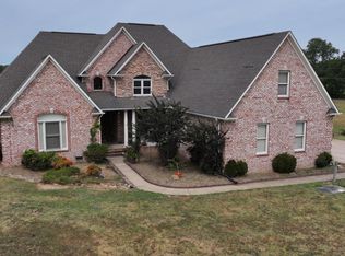 35 Parker Ln, Milan, TN 38358