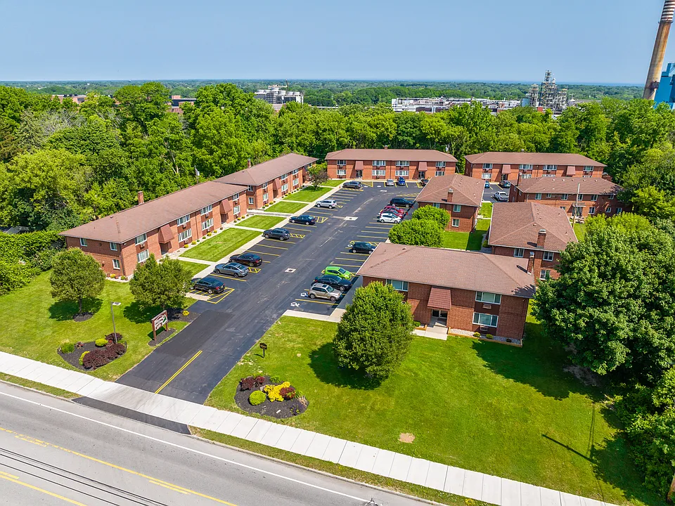 Ridgeway Garden Apartments