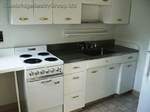 1st image of 476 Memorial Dr #520B