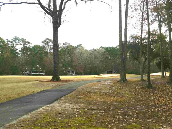 12 Marsh Dr, Hilton Head Island, SC 29928