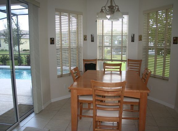 3rd image of 20527 Queen Alexandra Dr