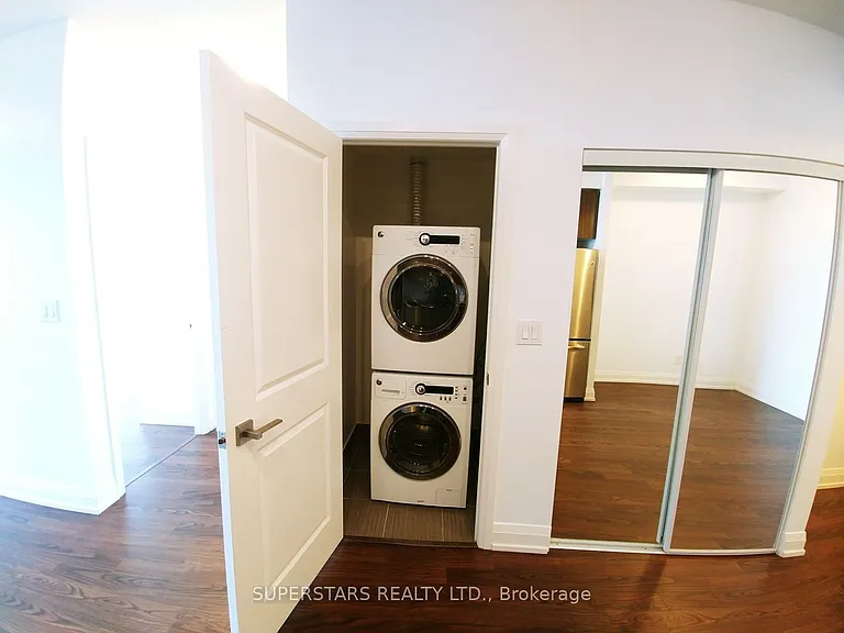 7161 Yonge St #2133 — Photo 9