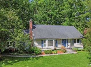 5 Lawton Drive, Simsbury, CT 06070