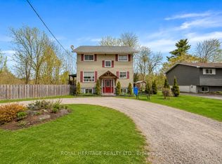 51 Robert St, Bracebridge, ON P1L 2B9