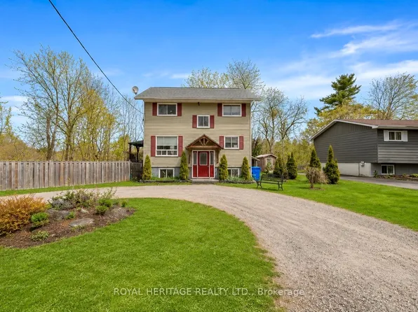 51 Robert St, Bracebridge, ON P1L 2B9