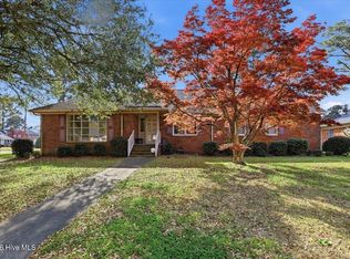 1600 Saint Andrews Place, Kinston, NC 28504