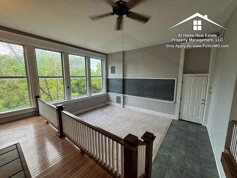 808 Center St #201 — Photo 3