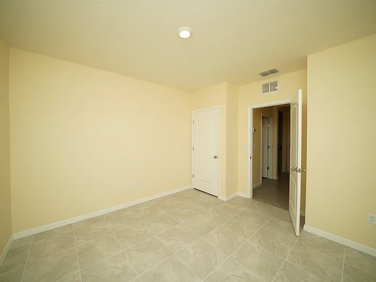 4325 Deleon St — Photo 18