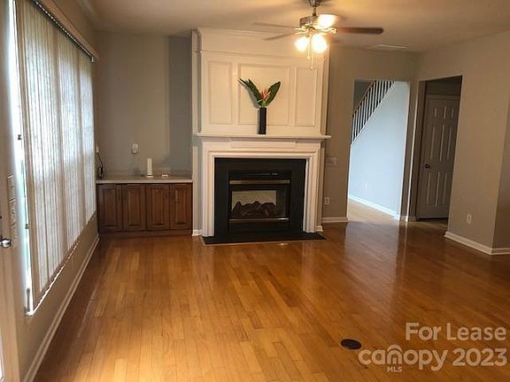 3rd image of 1737 Arbor Vista Dr