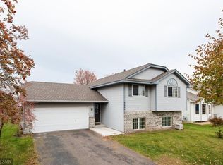 9668 Hallmark Ave S, Cottage Grove, MN 55016