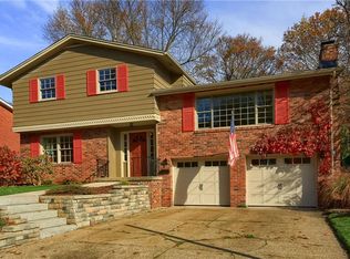 261 Tara Dr, Pittsburgh, PA