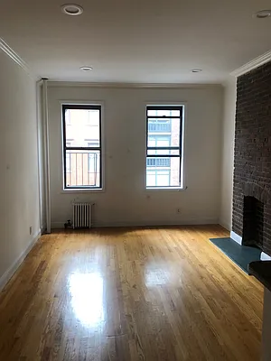 Rented by Skyline Realty LLC II | media 17