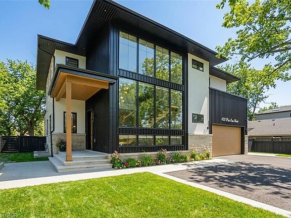 3rd image of 427 Pine Cove Rd