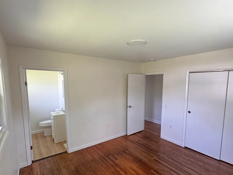 5130 Eichelberger Ave — Photo 1